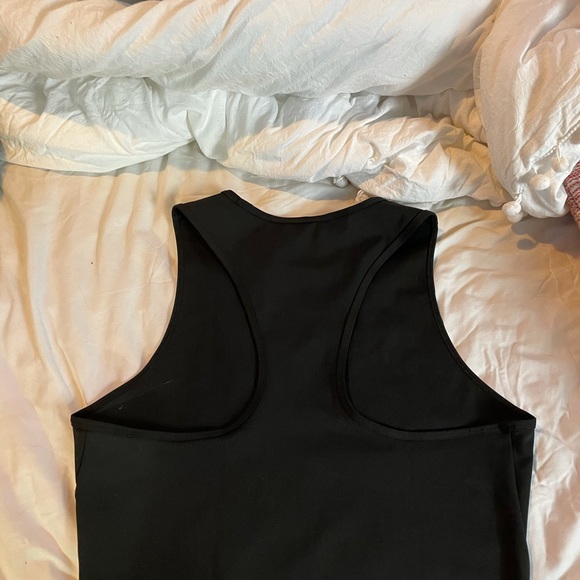 Nike cropped tank - Picture 2 of 3